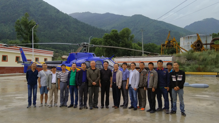 临时机场检查现场